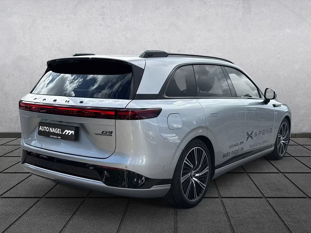 Xpeng G9