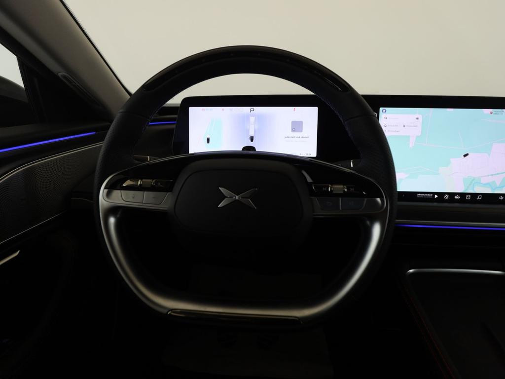 Xpeng P7