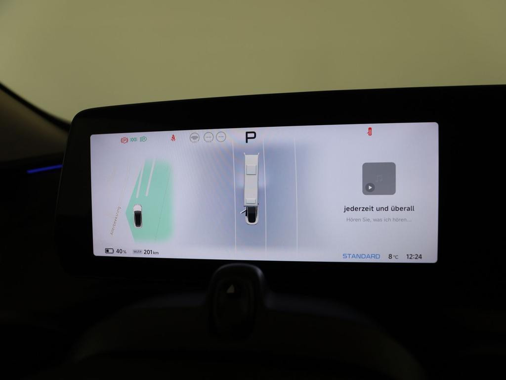 Xpeng P7