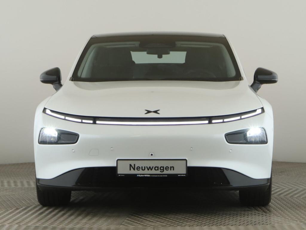 Xpeng P7