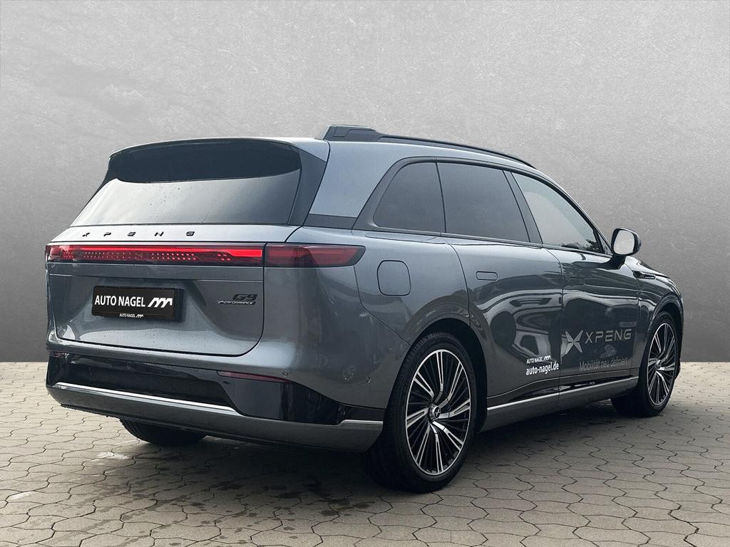Xpeng G9