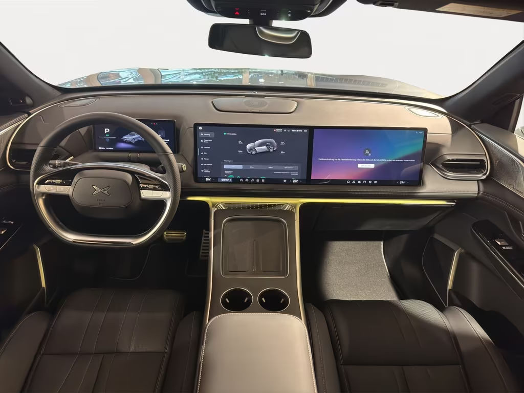 Xpeng G9