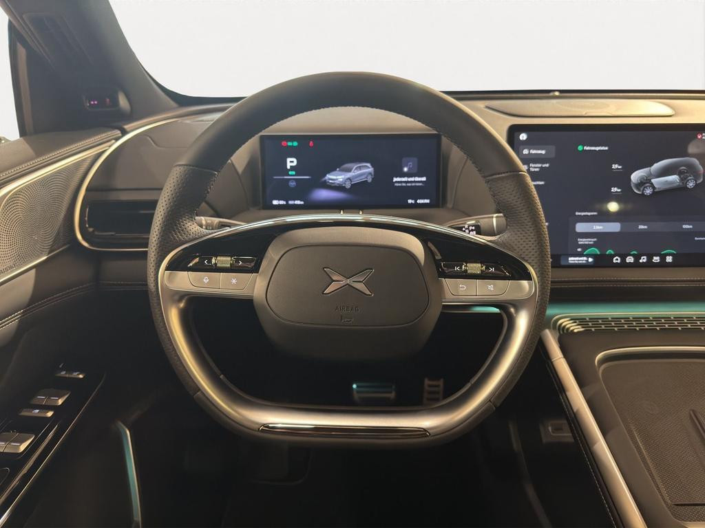 Xpeng G9