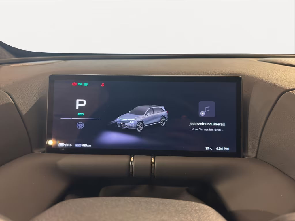 Xpeng G9