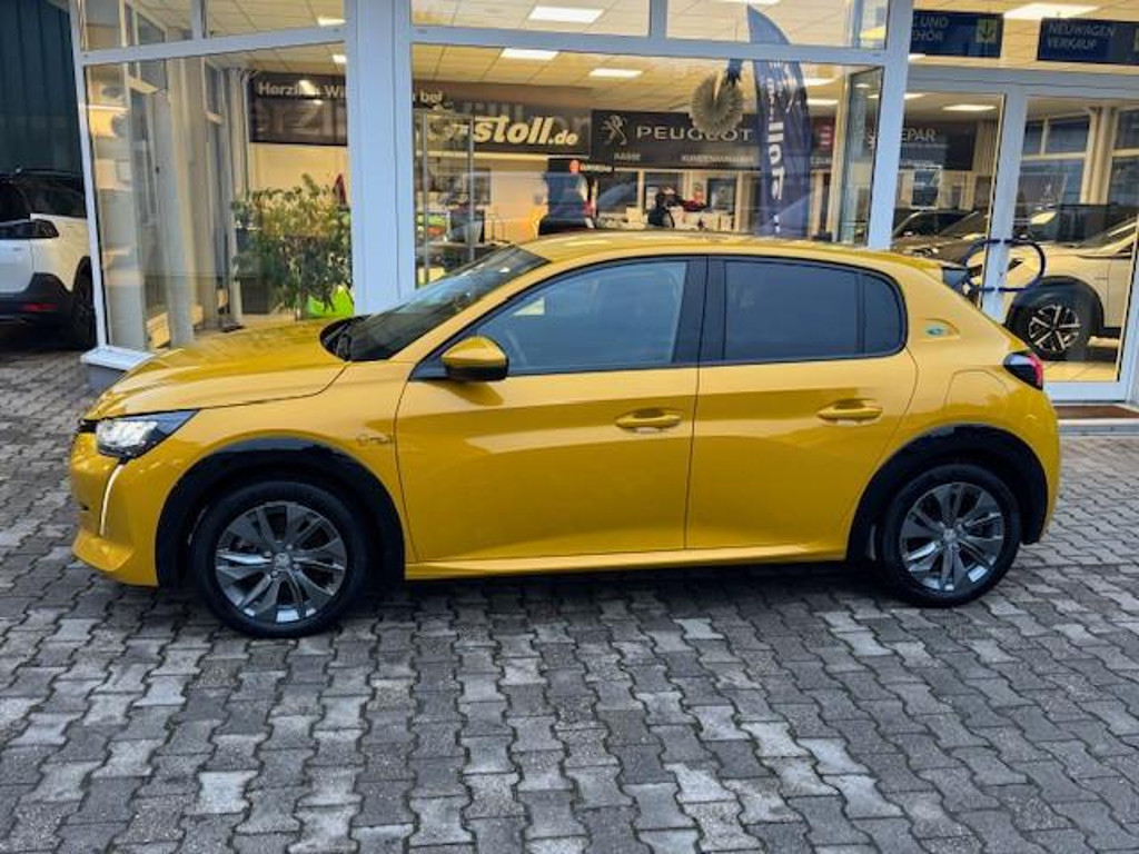 Peugeot e-208