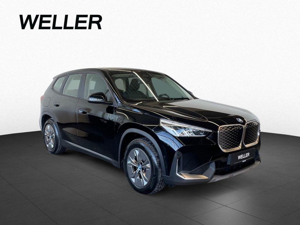 BMW iX1 xDrive30