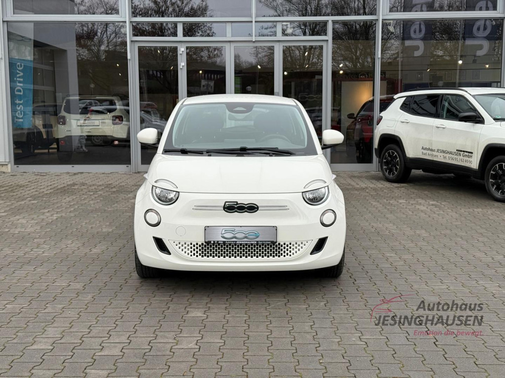 Fiat 500e +Keyless+Klimaaut.+Tempomat+Schildererkennu