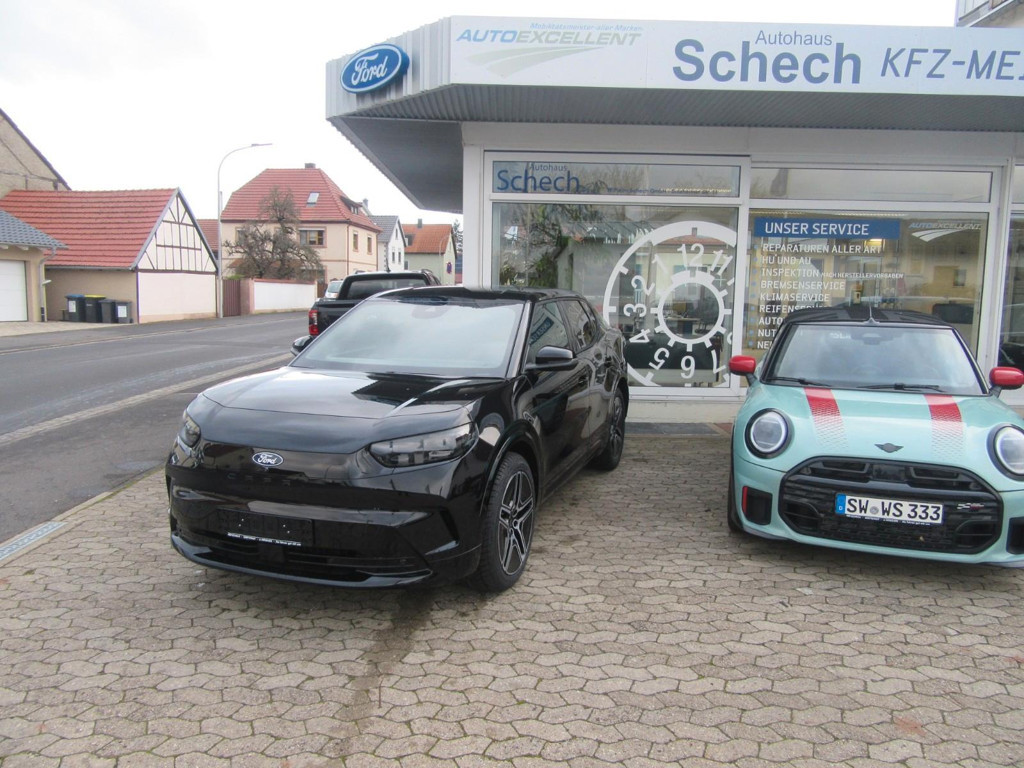 Ford Capri RWD Extended range Premium