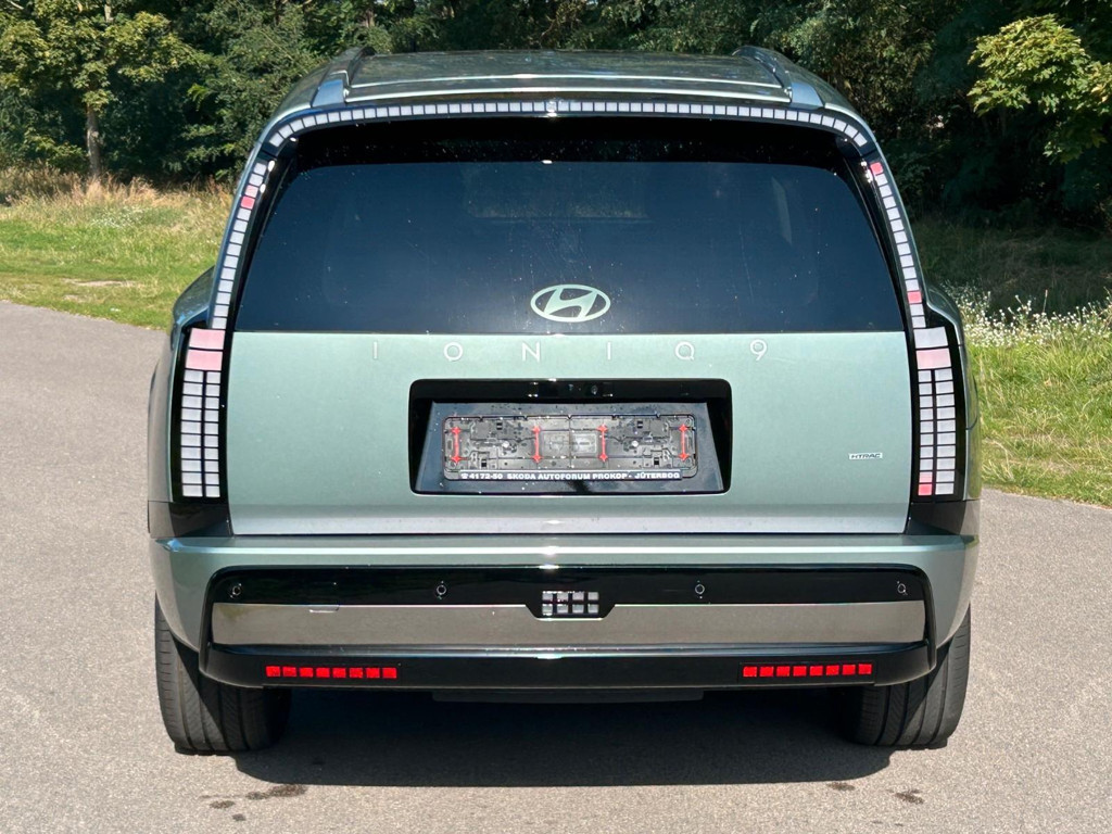 Hyundai IONIQ 9