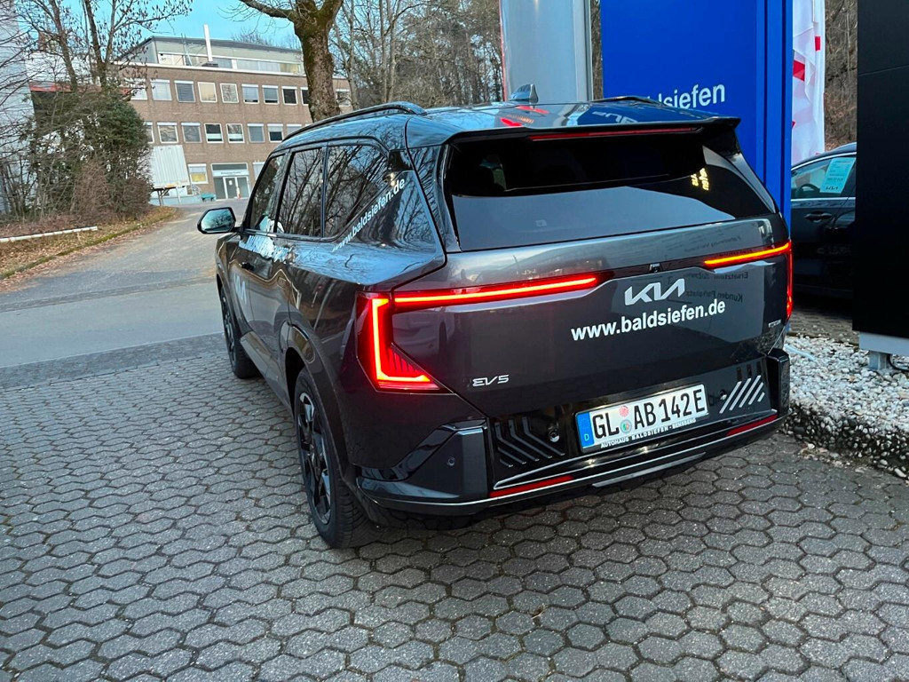 Kia EV5