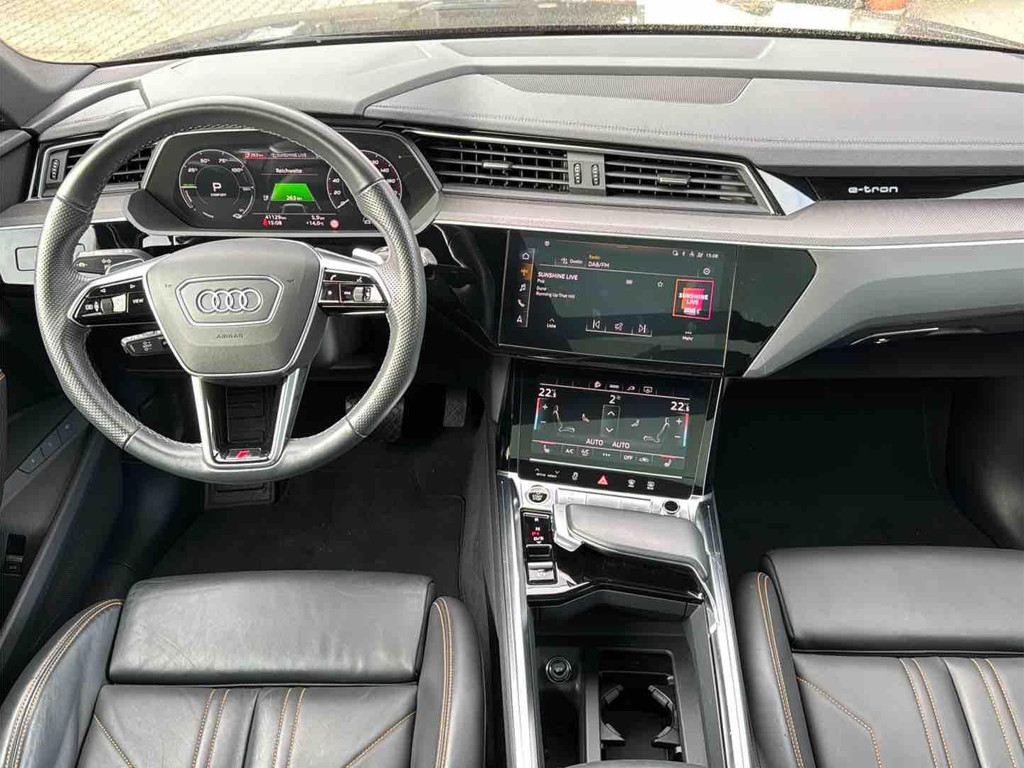 Audi e-tron