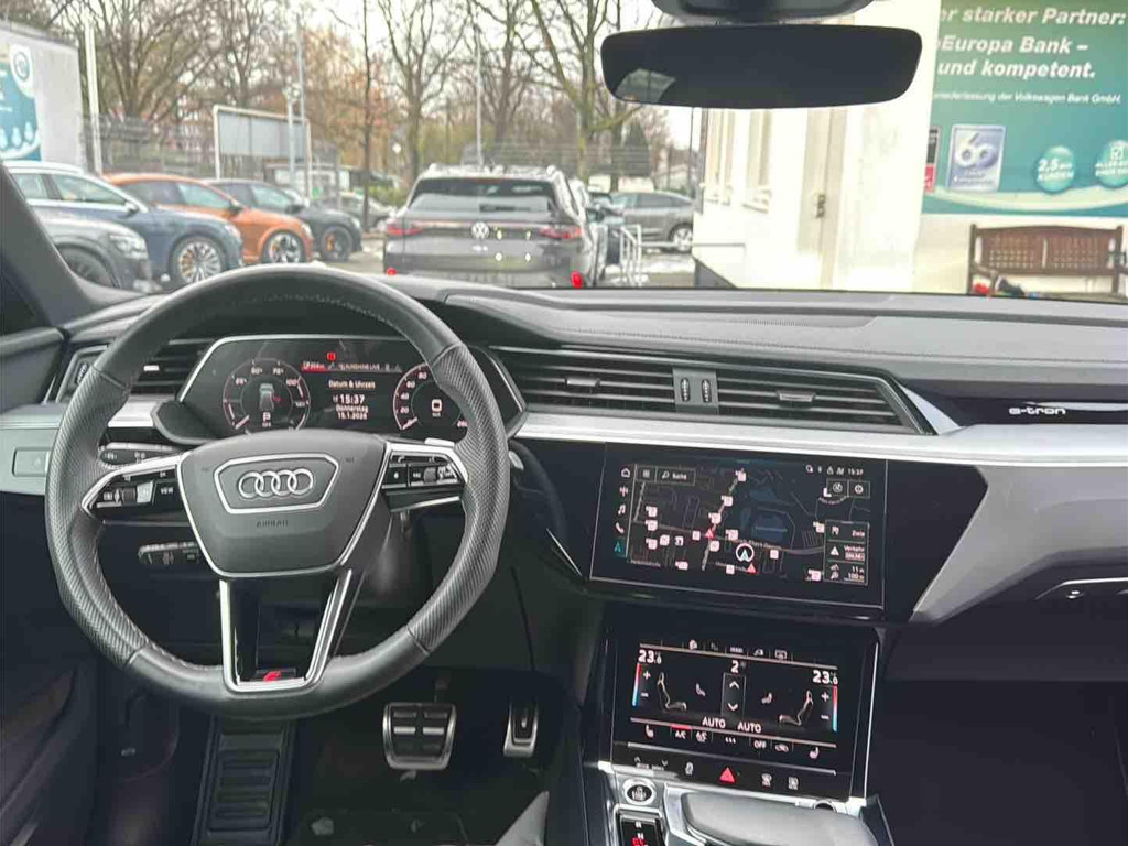 Audi Q8 e-tron