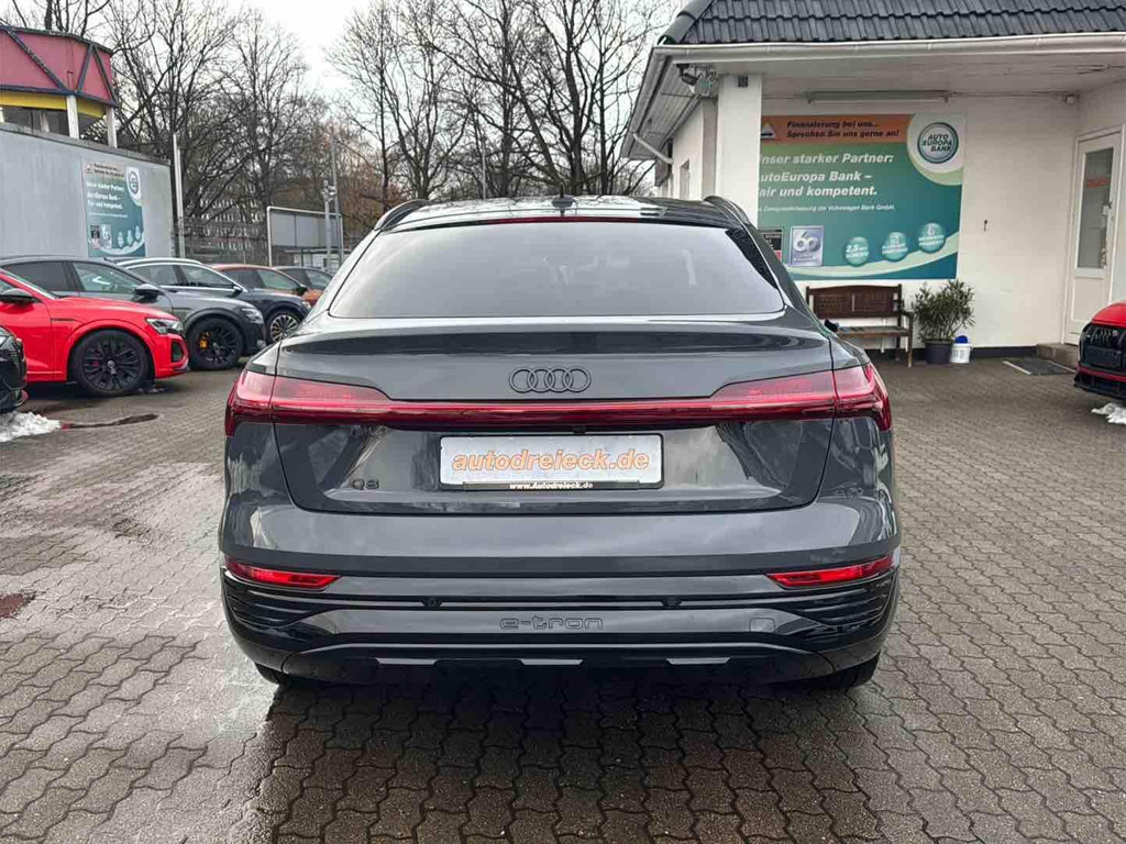 Audi Q8 e-tron