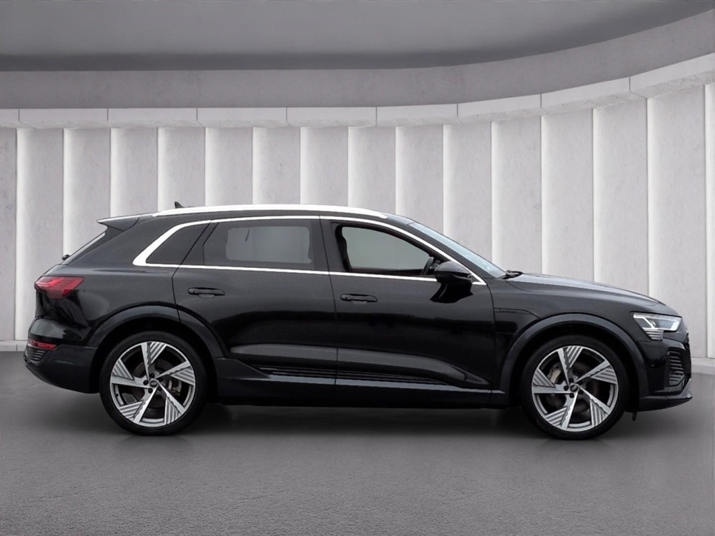 Audi Q8 e-tron