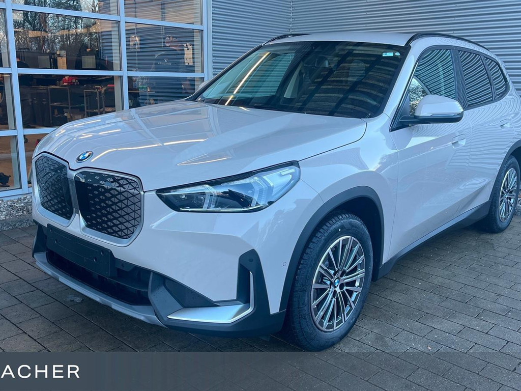 BMW iX1 xDrive30