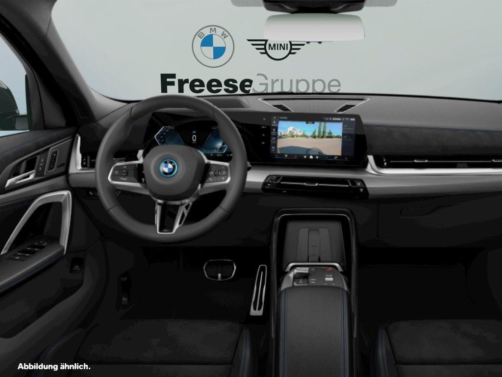 BMW iX2 eDrive20