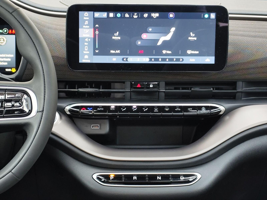 Fiat 500e e Giorgio Armani Collector´s Edition