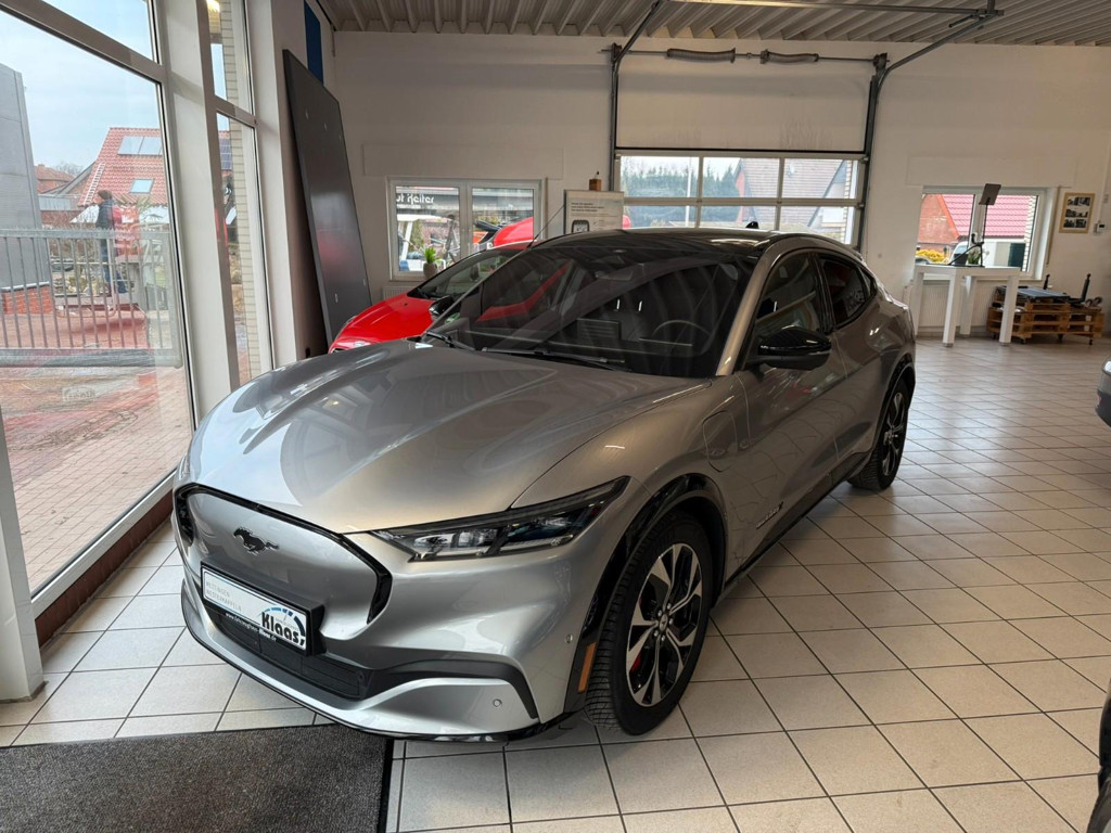 Ford Mustang Mach-E AWD