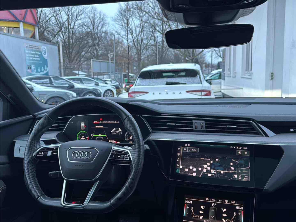 Audi e-tron