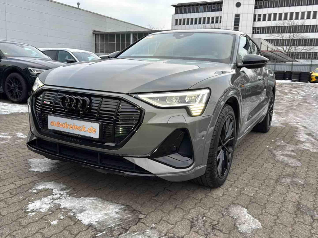 Audi e-tron Black Edition S-Line 50