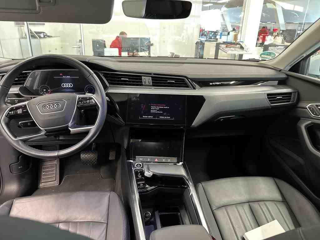 Audi e-tron