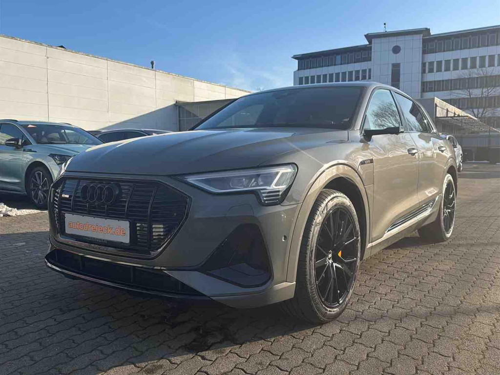 Audi e-tron Black Edition S-Line 55