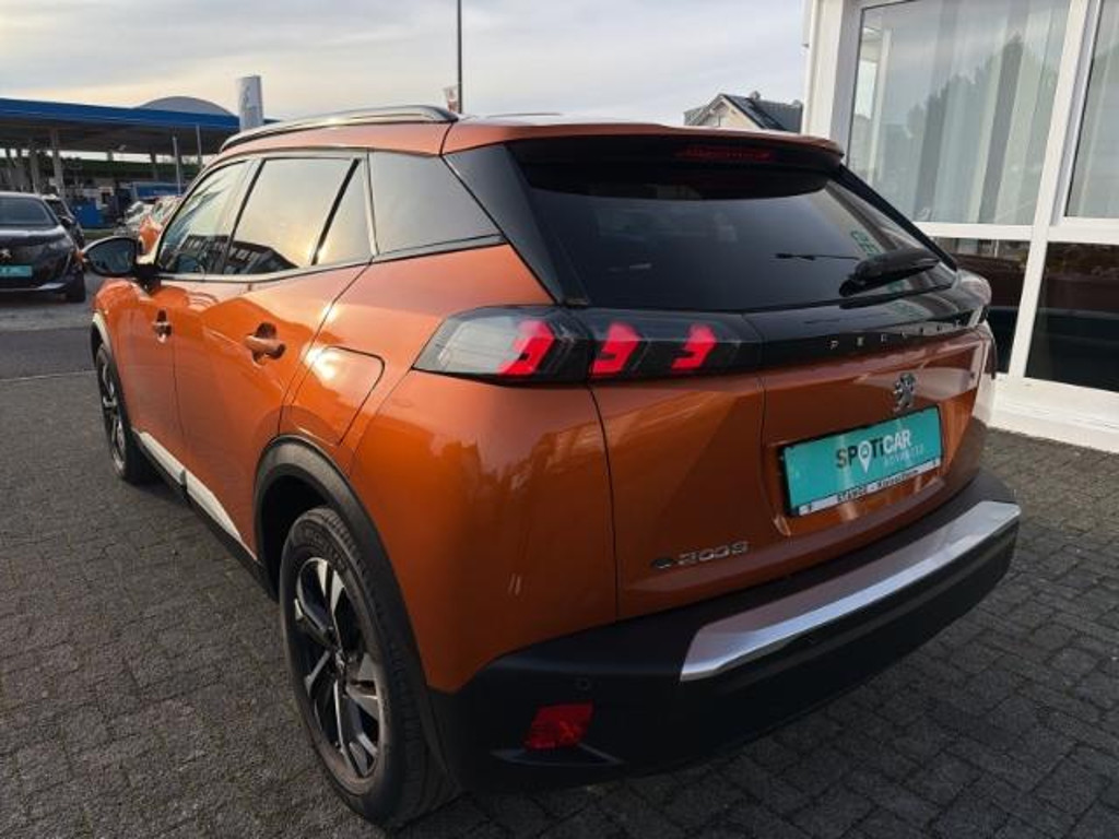 Peugeot e-2008