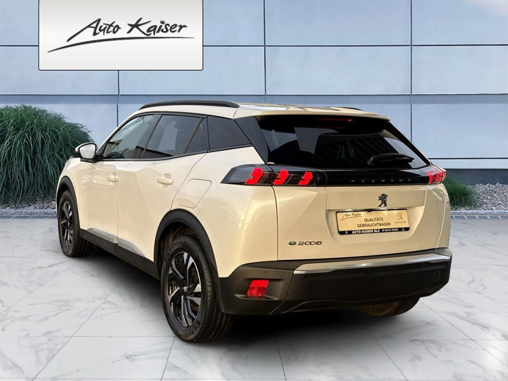 Peugeot e-2008