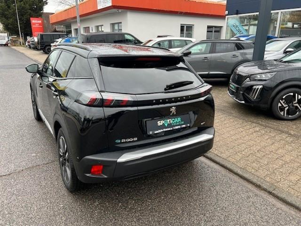 Peugeot e-2008