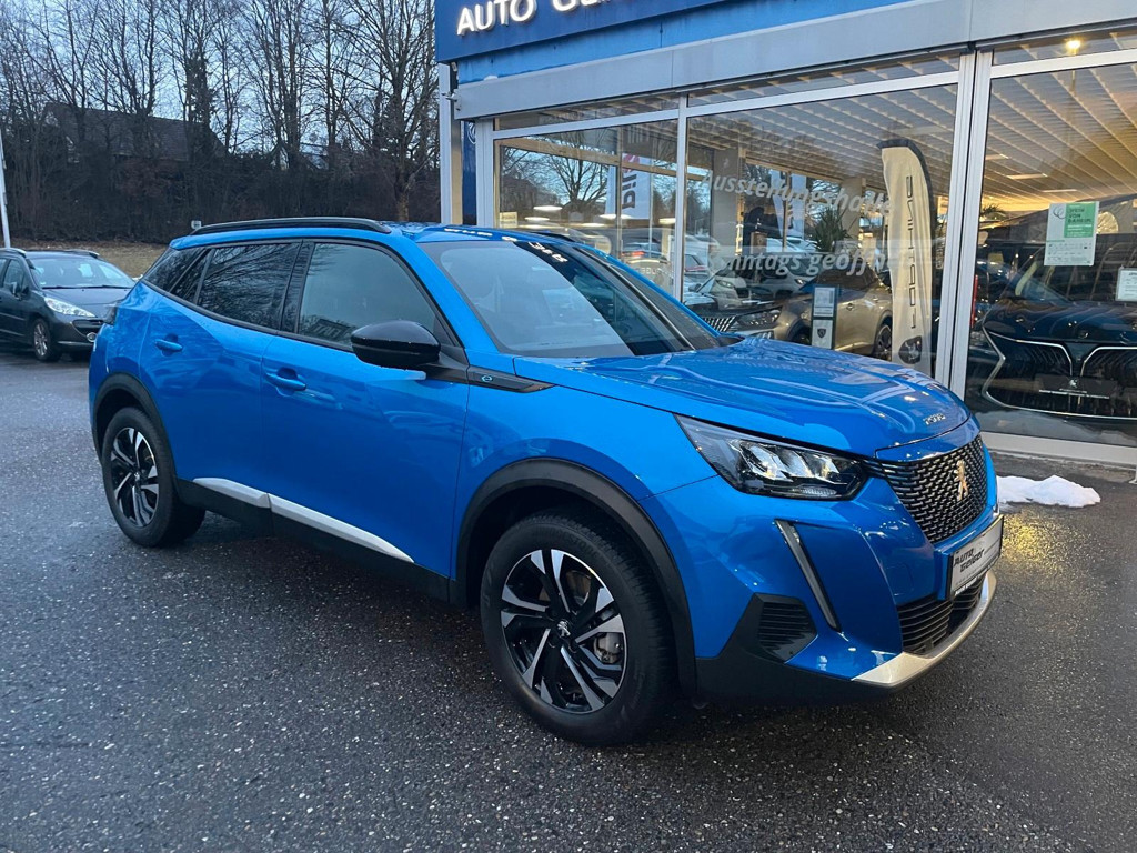 Peugeot e-2008 Elektro "Allure-Pack" 136