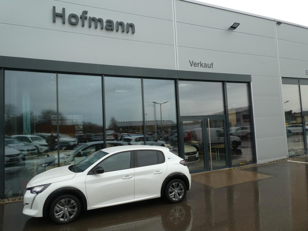 Peugeot e-208 Allure Pack