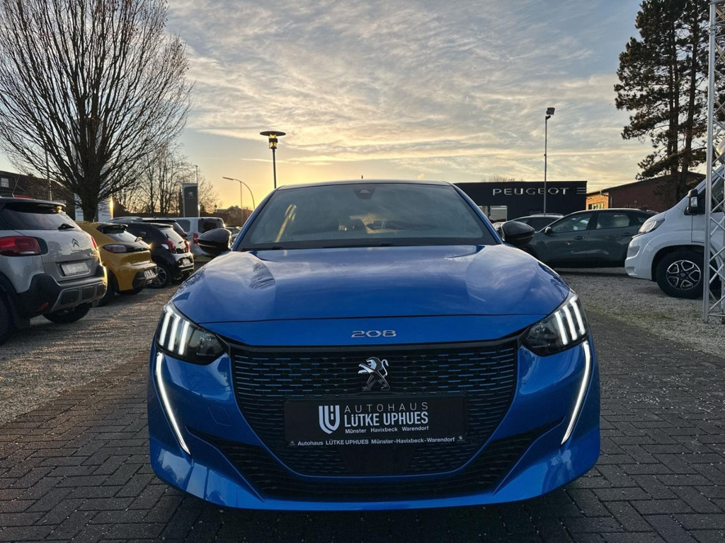 Peugeot e-208
