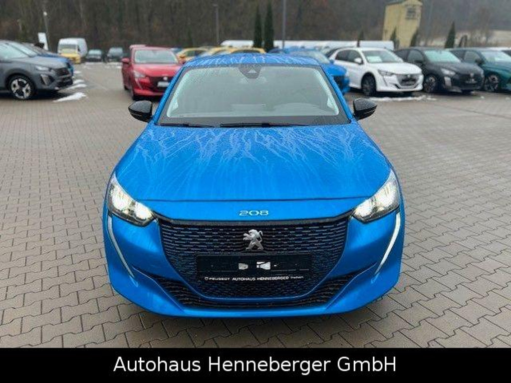 Peugeot e-208