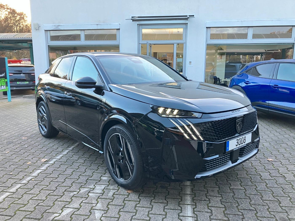 Peugeot E-3008