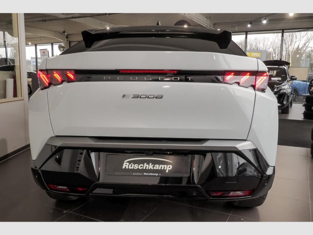 Peugeot E-3008 GT-Line