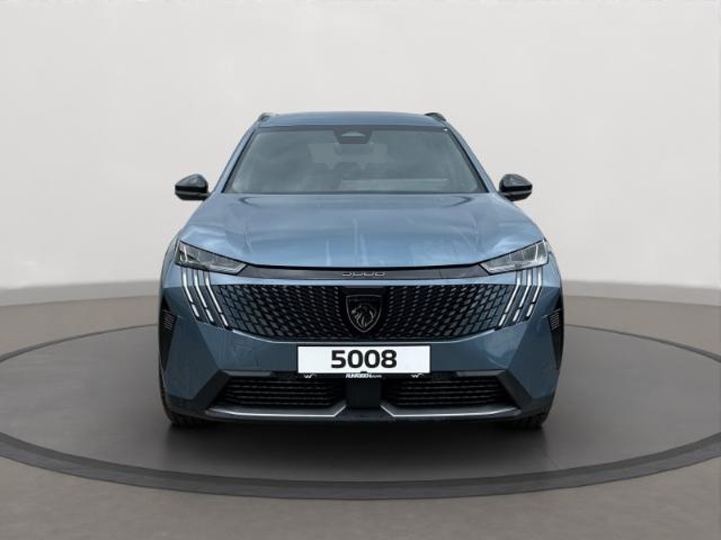 Peugeot E-5008