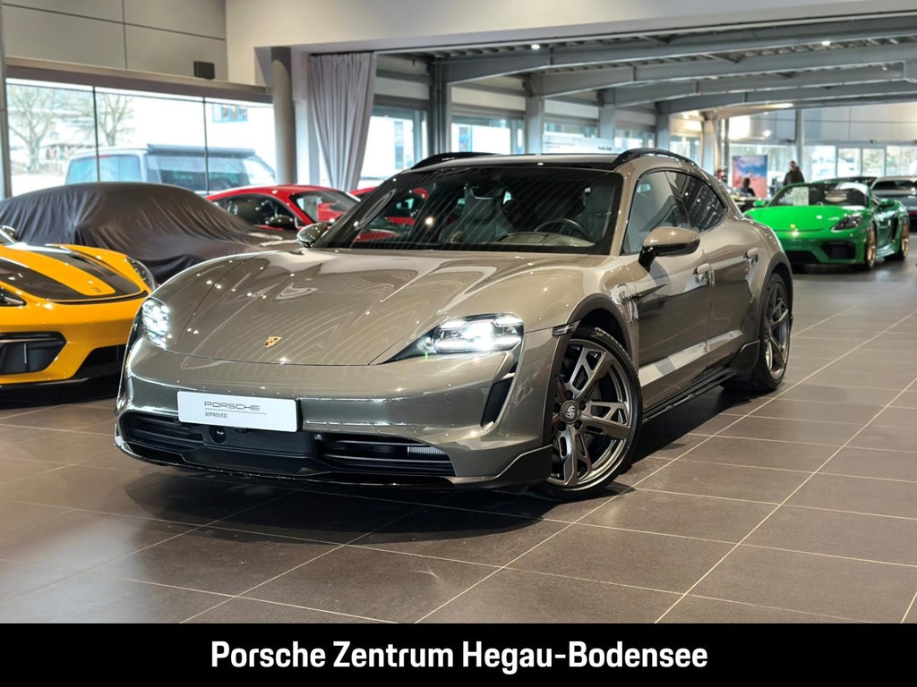 Porsche Taycan 4S Cross Turismo