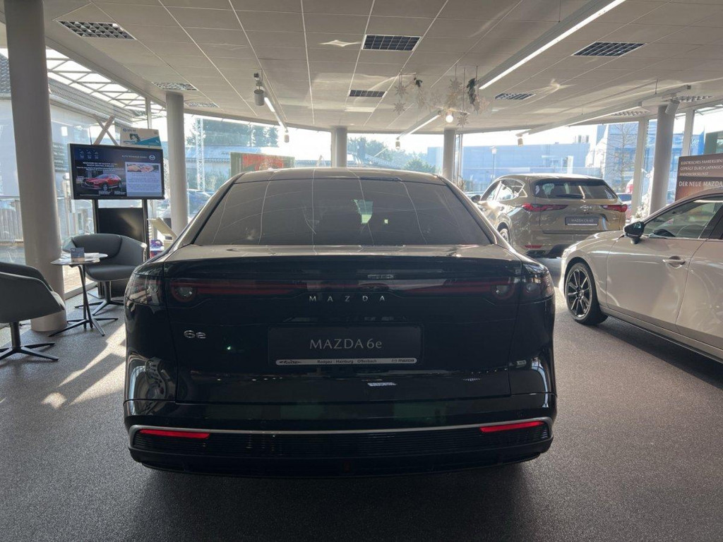 Mazda 6e