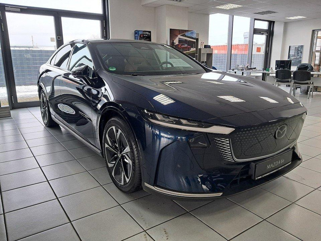 Mazda 6e