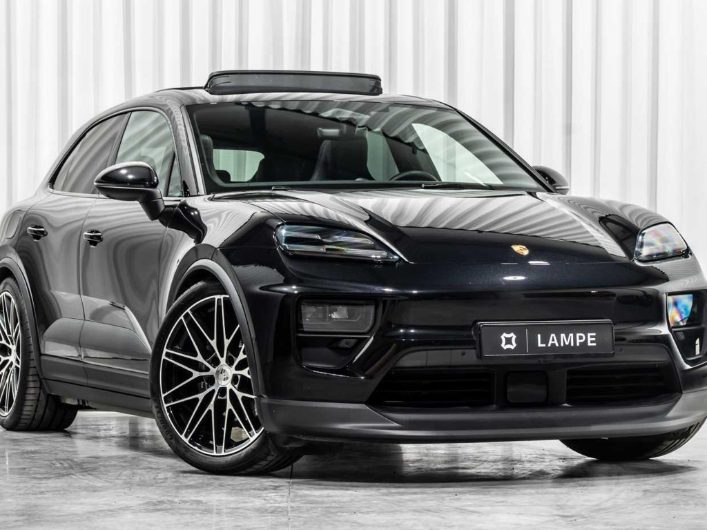 Porsche Macan 4