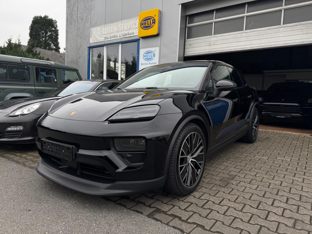 Porsche Macan 4