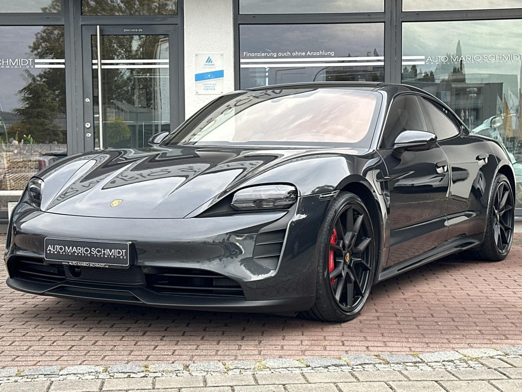 Porsche Taycan GTS