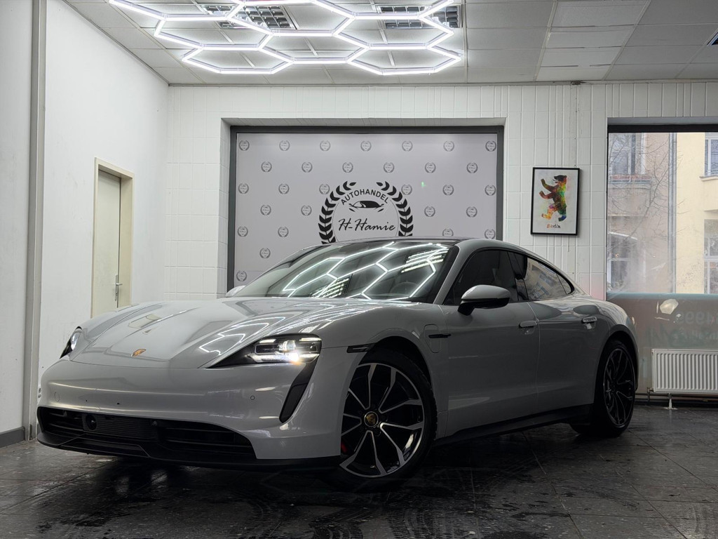 Porsche Taycan 4S Performance Plus