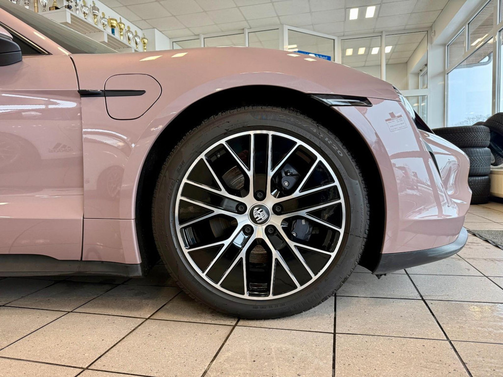 Porsche Taycan