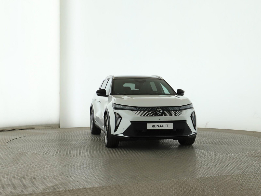Renault Scenic E-Tech Iconic