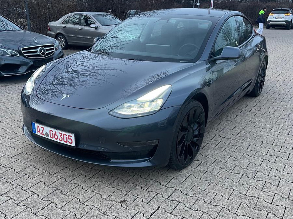 Tesla Model 3 Performance Dual Motor AWD