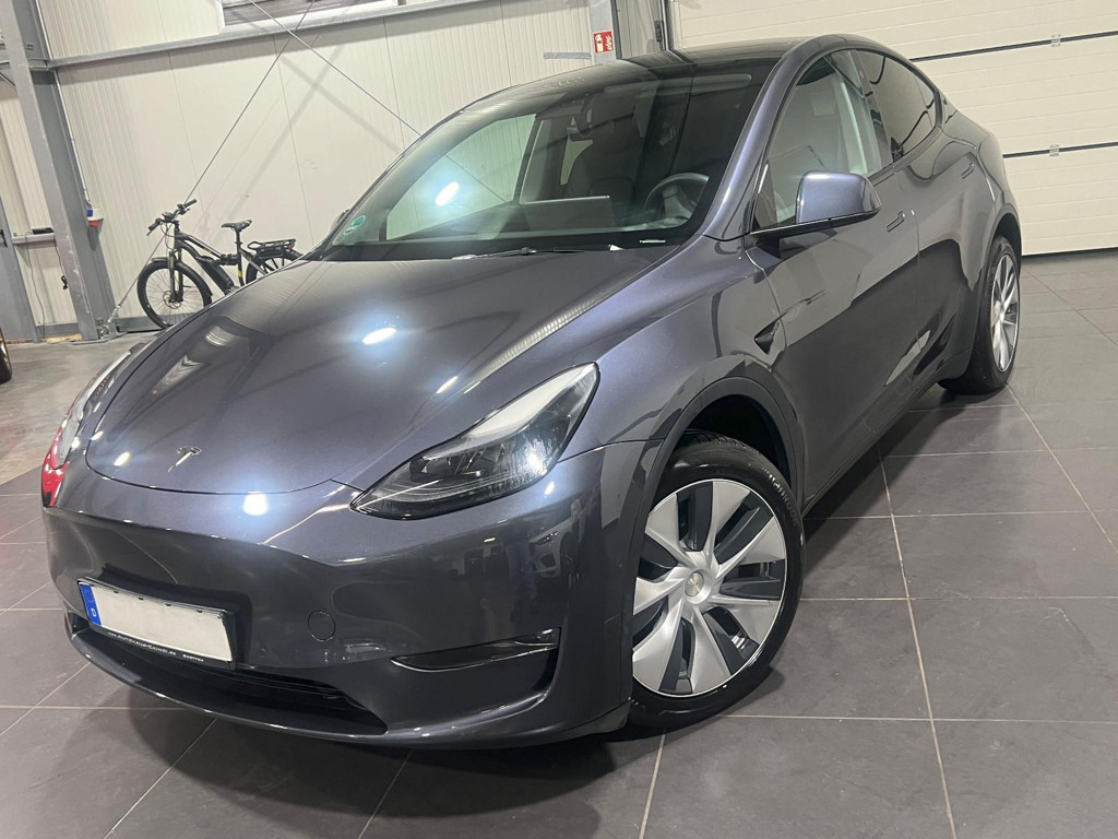Tesla Model Y Long Range Dual Motor AWD