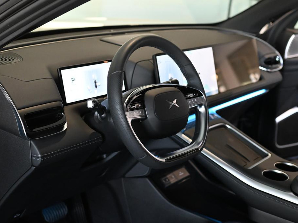 Xpeng G9