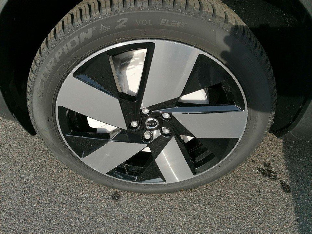 Volvo C40