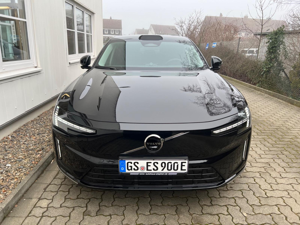 Volvo ES90